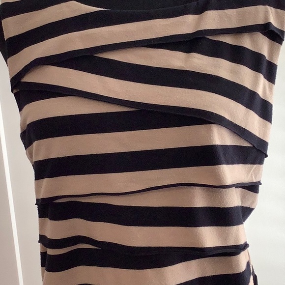 Verve sleeveless top - Picture 2 of 5